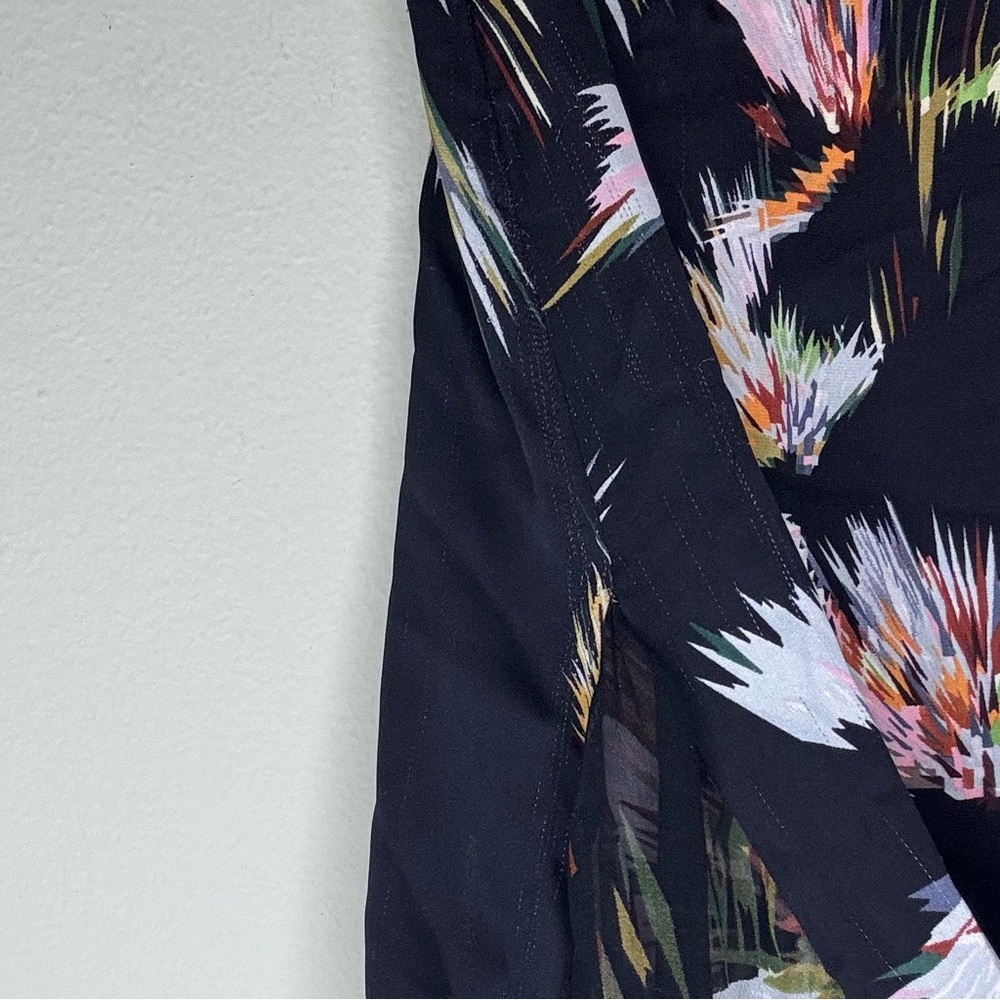 Diane von Furstenberg silk handkerchief skirt, size 2 - Picture 4 of 4